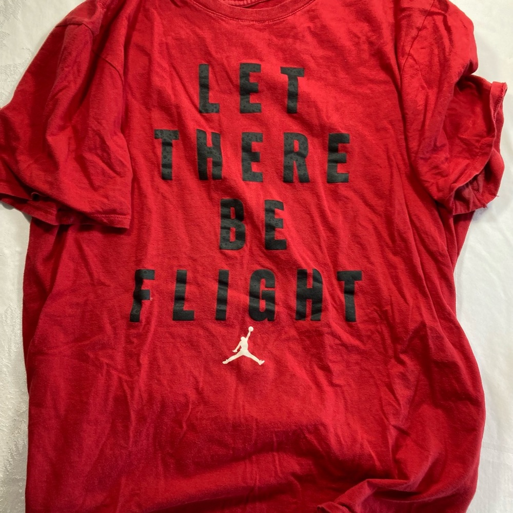 Nike Jordan Let There Be Flight t-shirt size M.